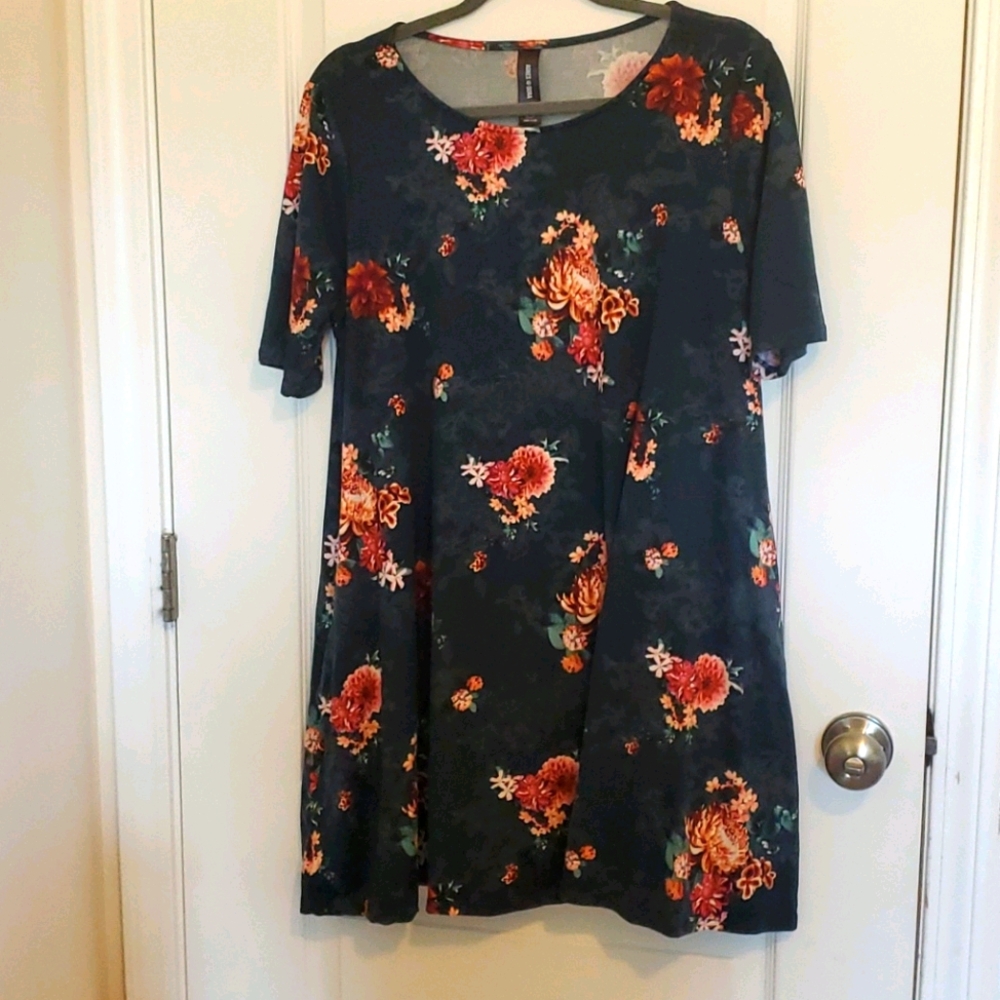 Agnes & Dora Swing top